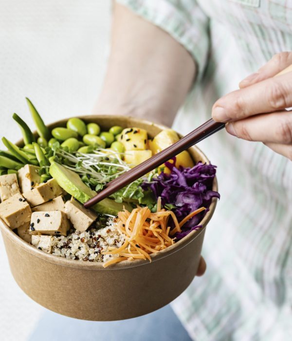 takeaway vegan poke bowl photography